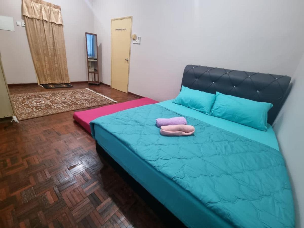 D'Lestari Homestay 세리 켐방안 외부 사진