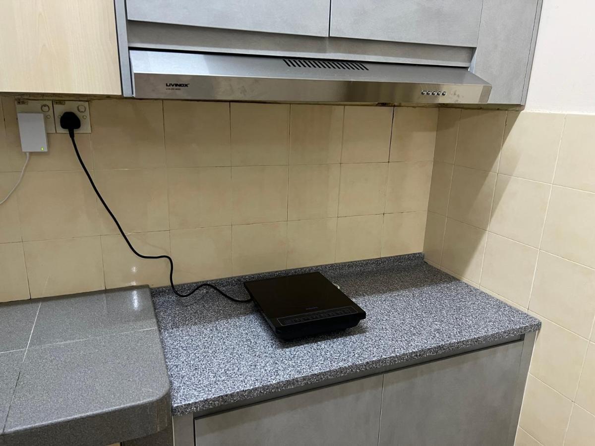 D'Lestari Homestay 세리 켐방안 외부 사진