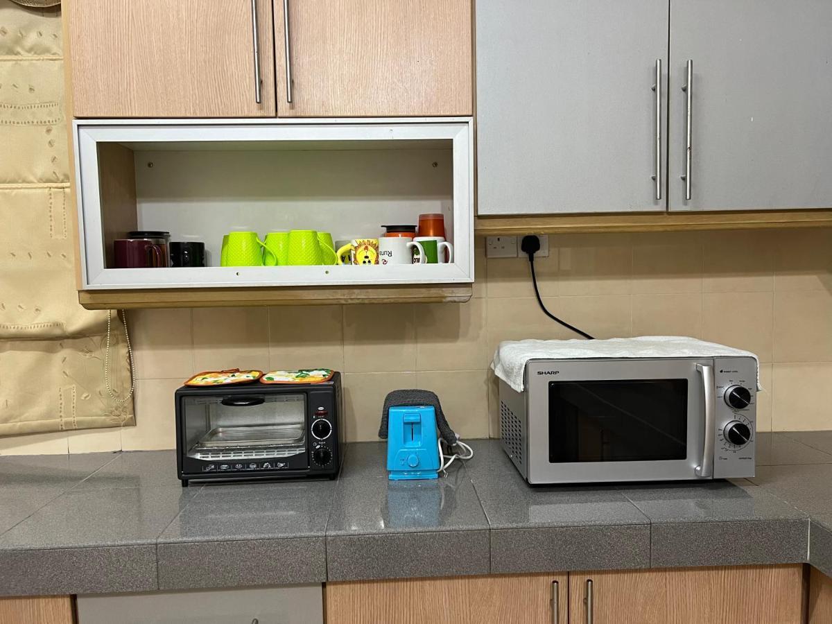 D'Lestari Homestay 세리 켐방안 외부 사진